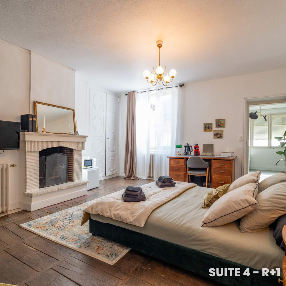 Vente Investisseur Immeuble d'Exception de 4 Suites - Courte Durée Bellac