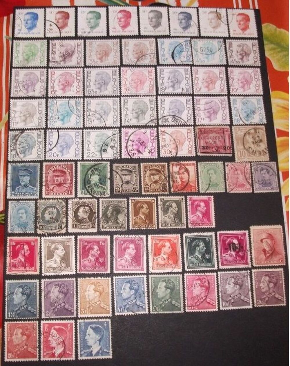 Lot de 266 timbres diff&eacute;rents et oblit&eacute;r&eacute;s de Belgique. 
