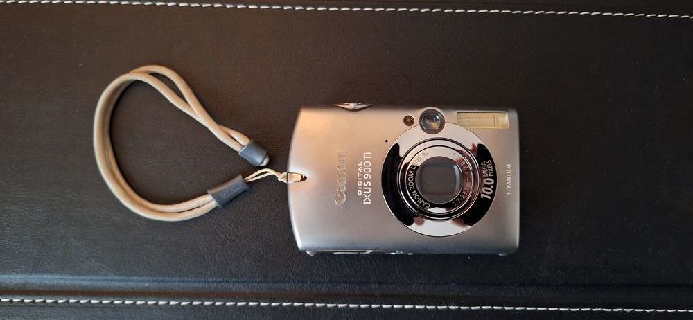 Camera Canon Digital IXUS 900 TI Photos/Video/TV