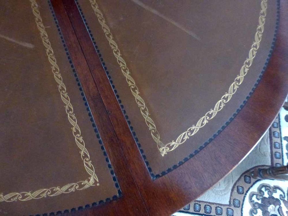 Table ronde dessus cuis Meubles