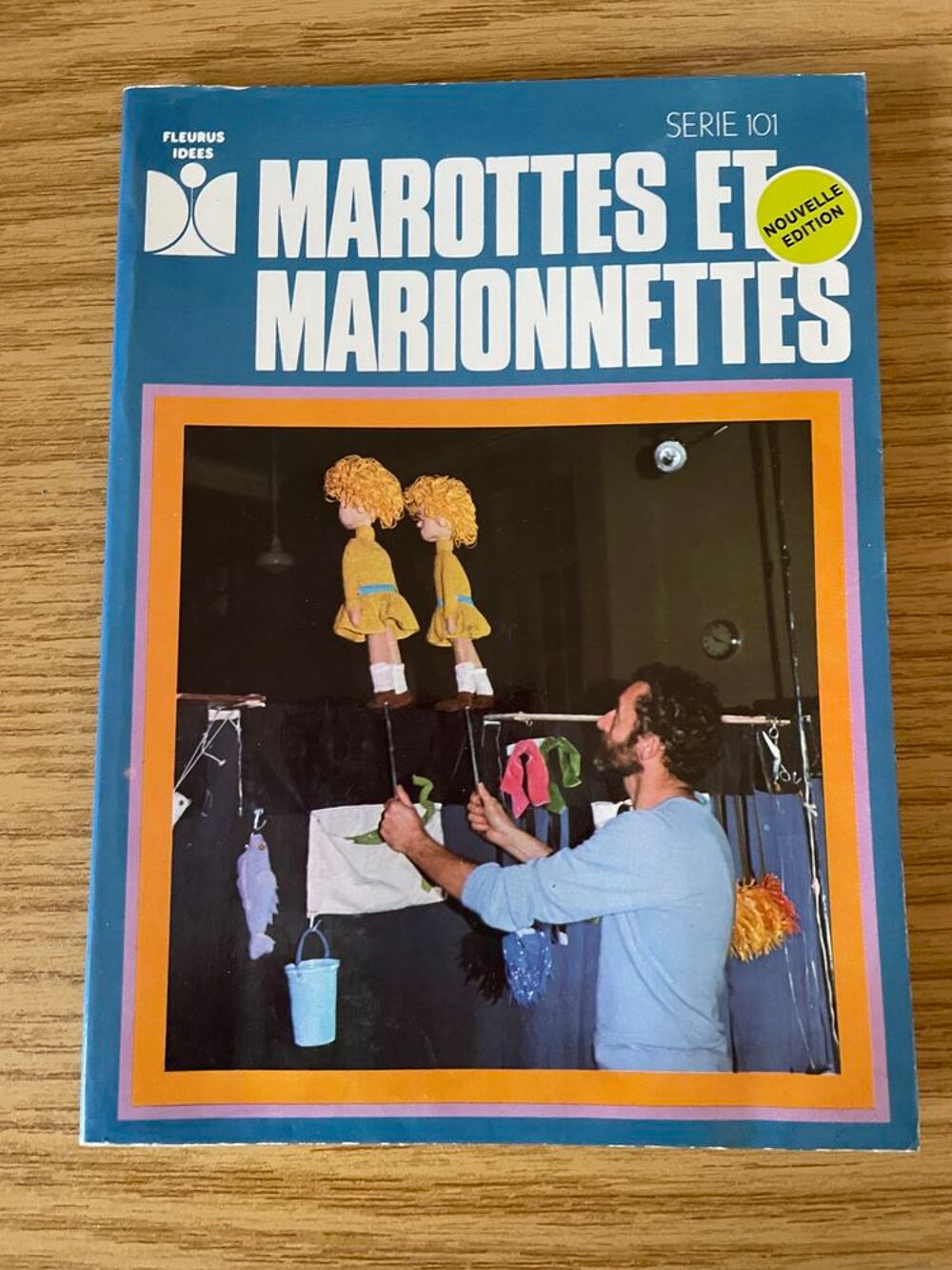 FASCICULES POUR TRAVAUX MANUELS Livres et BD