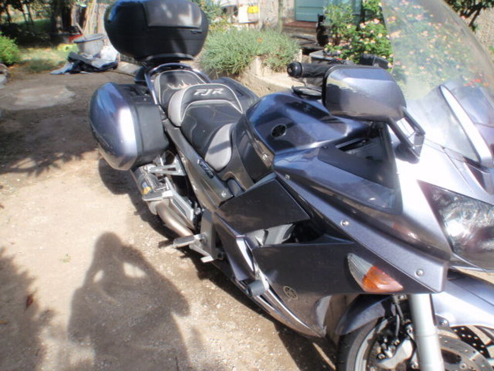 YAMAHA 2006 occasion 66170 Saint-F&eacute;liu-d'Avall