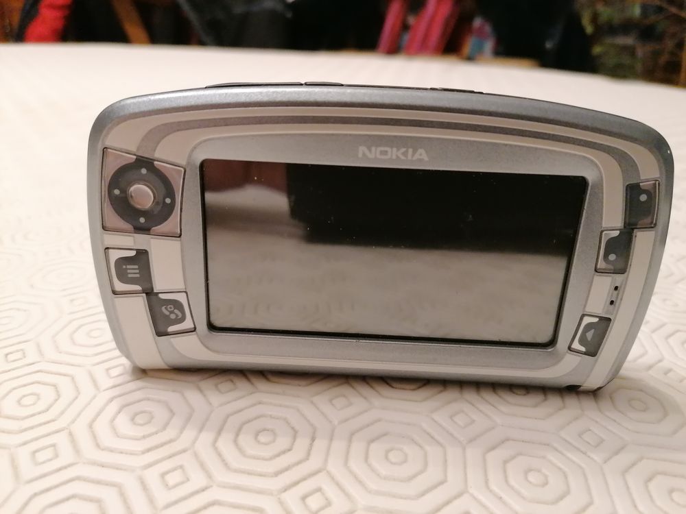 smarphone nokia 7710 Photos/Video/TV