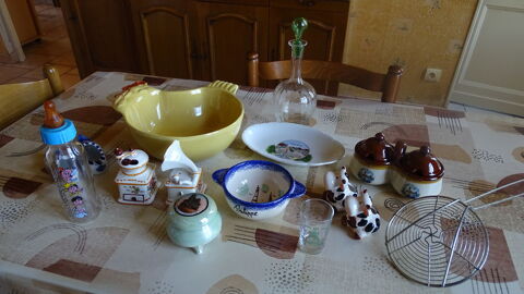 Lot bibelots et autre pour brocanteurs et autres 15 Nérondes (18)