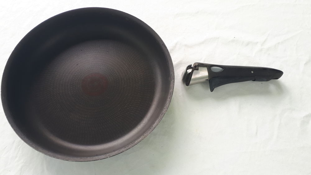 Po&ecirc;le Tefal avec poign&eacute;e amovible Cuisine