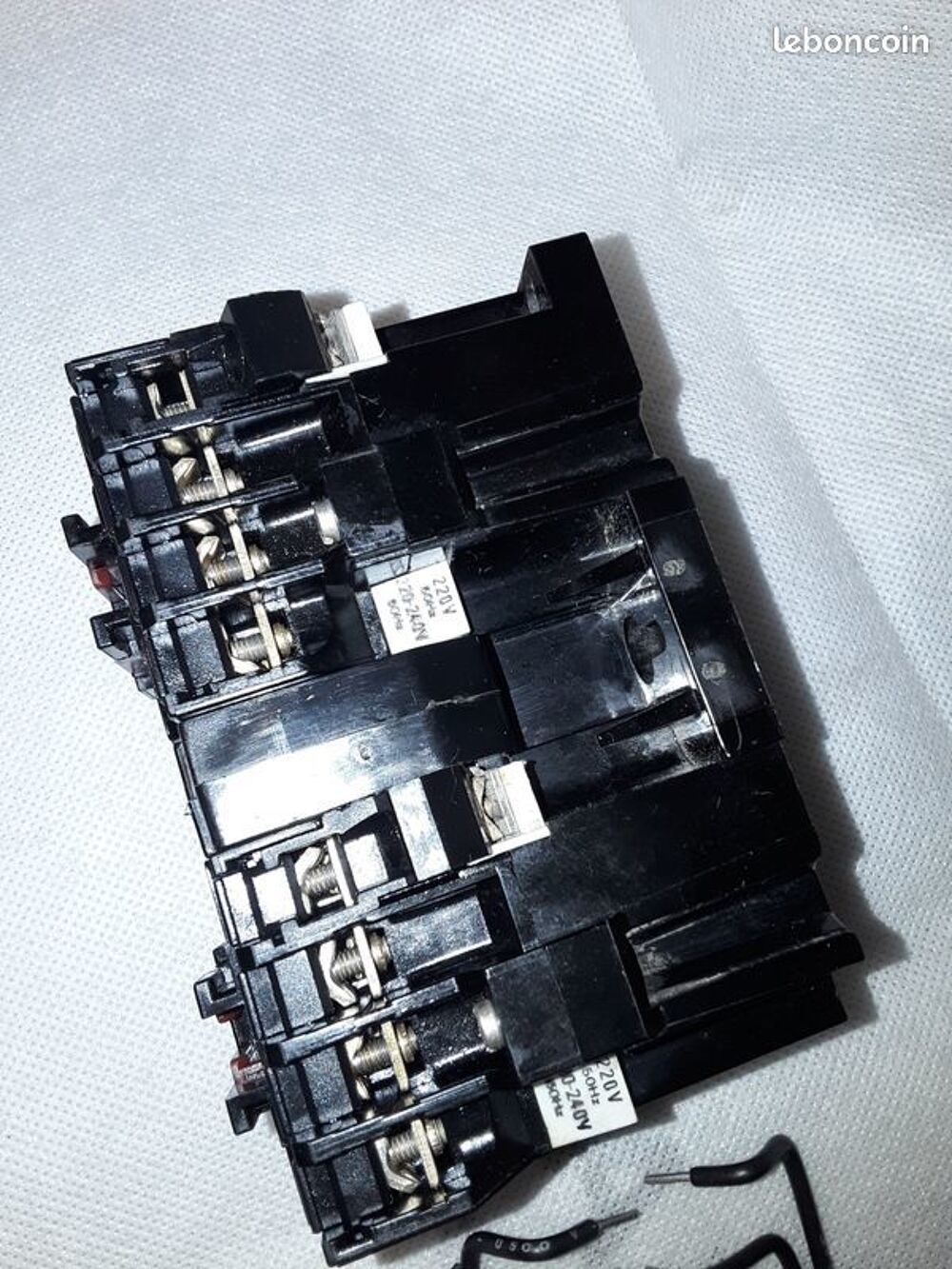 Contacteur inverseur telemecanique Bricolage