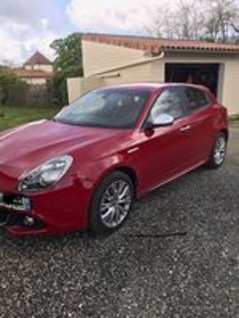 Annonce voiture Alfa Romeo Giulietta 15000 