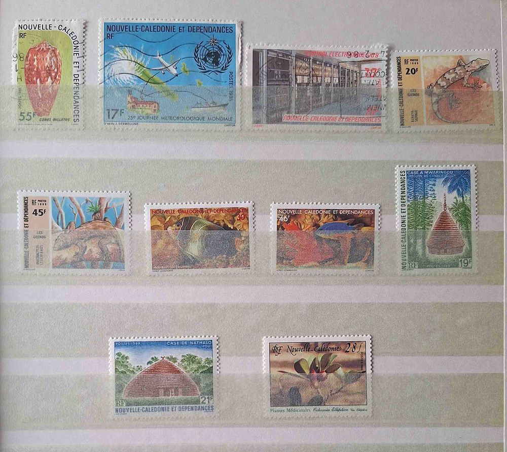 S&eacute;rie de timbres de collection de Nouvelle Cal&eacute;donie 
