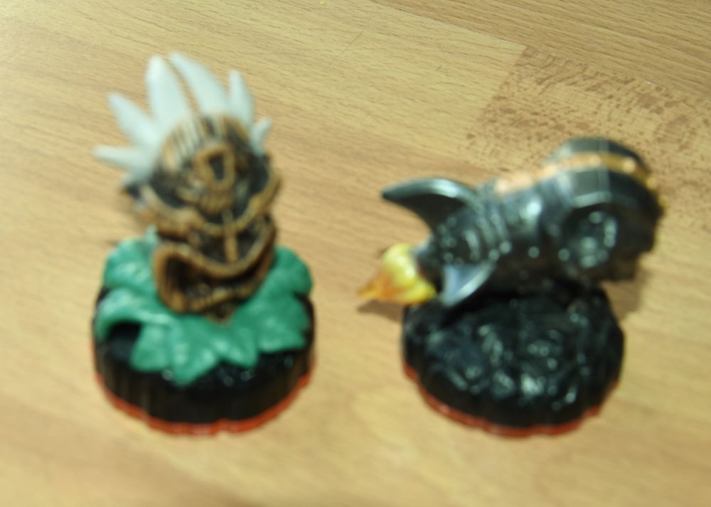 Lot de 2 objets magiques. Skylanders. Tr&egrave;s bon &eacute;tat. 6 euros Jeux / jouets