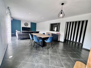  Maison  vendre 7 pices 214 m