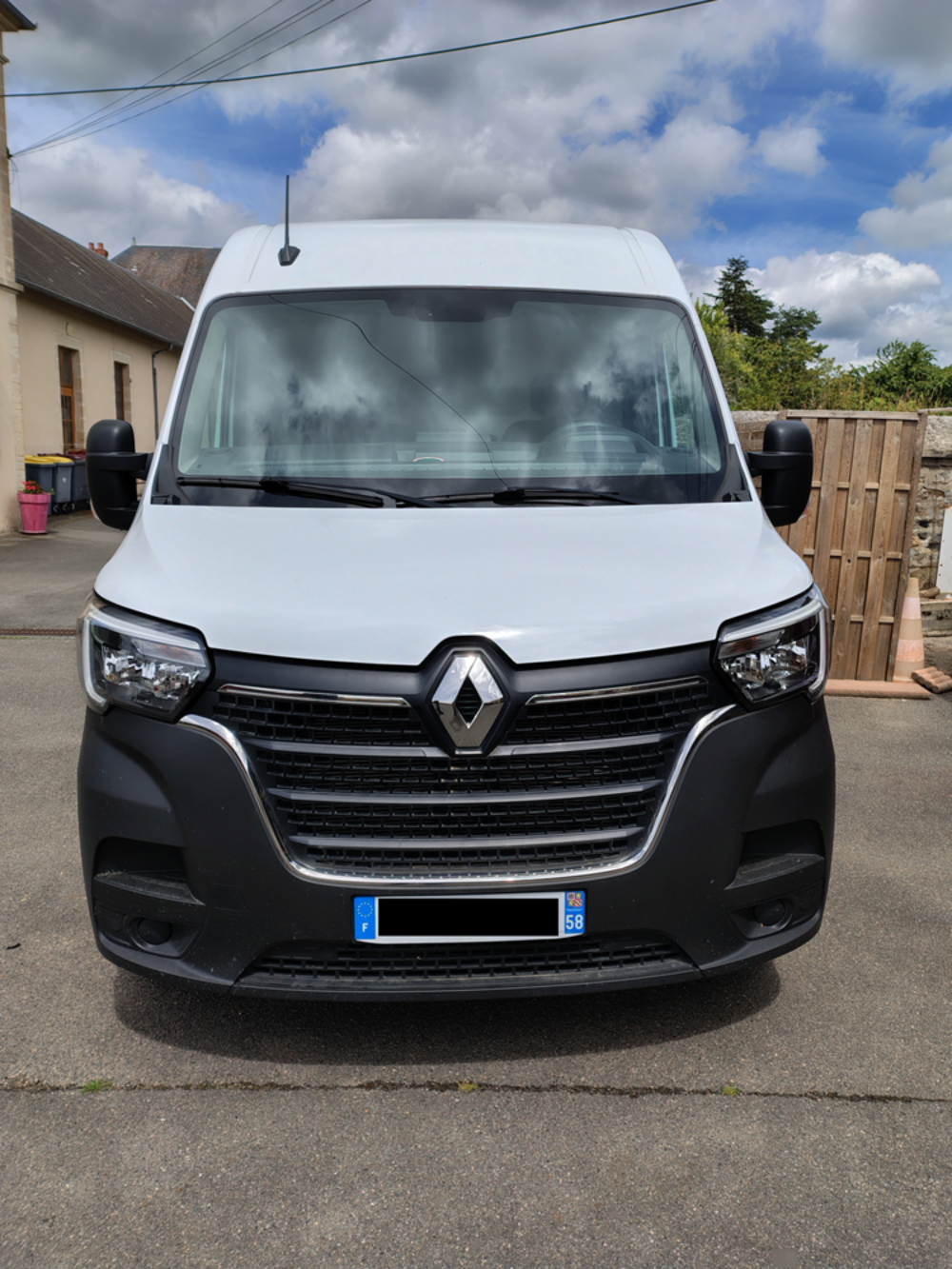 Master MASTER CA TRAC F3300 L2H2 BLUE DCI 135 CONFORT 2024 occasion 58370 Onlay