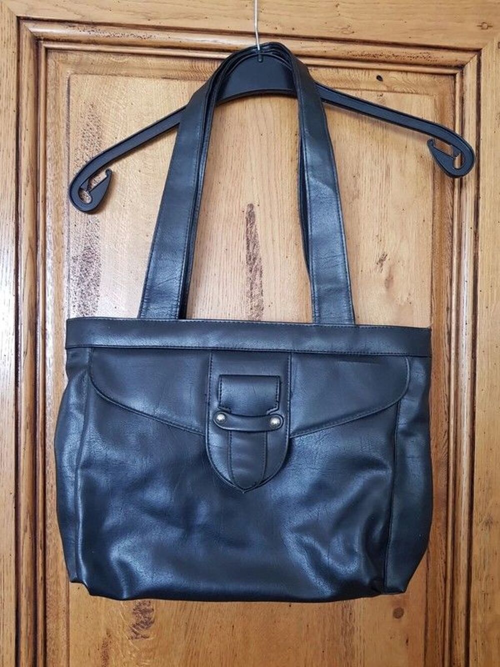 
Sac &agrave; main noir neuf avec anses mesure 44 cm sur 30 cm 12 e Maroquinerie