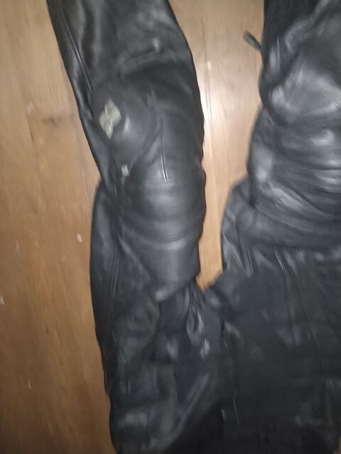 Pantalon moto cuir (Taille L) 49 Brillon-en-Barrois (55)