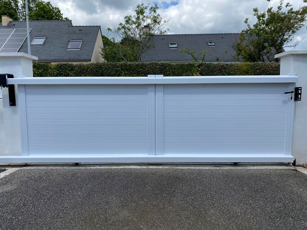 Portail coulissant aluminium Jardin