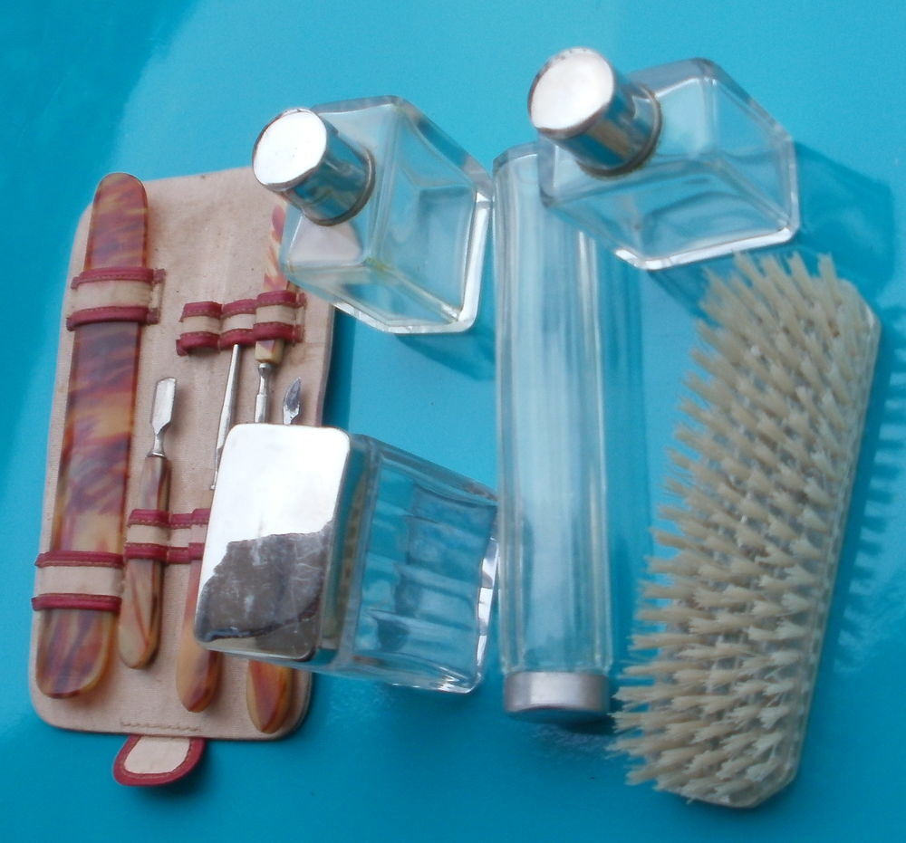  Ancien n&eacute;cessaire de toilette et de manucure Bricolage