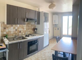 Appartement à louer 4 pièces 85 m²