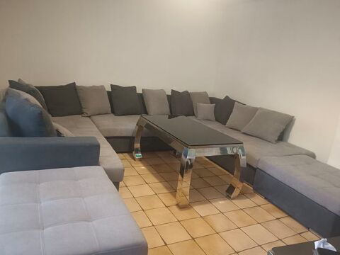 canap et 2 poufs en bon tat ( 10 places environ) 250 Avignon (84)
