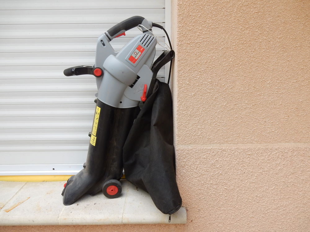 aspirateur broyeur Jardin