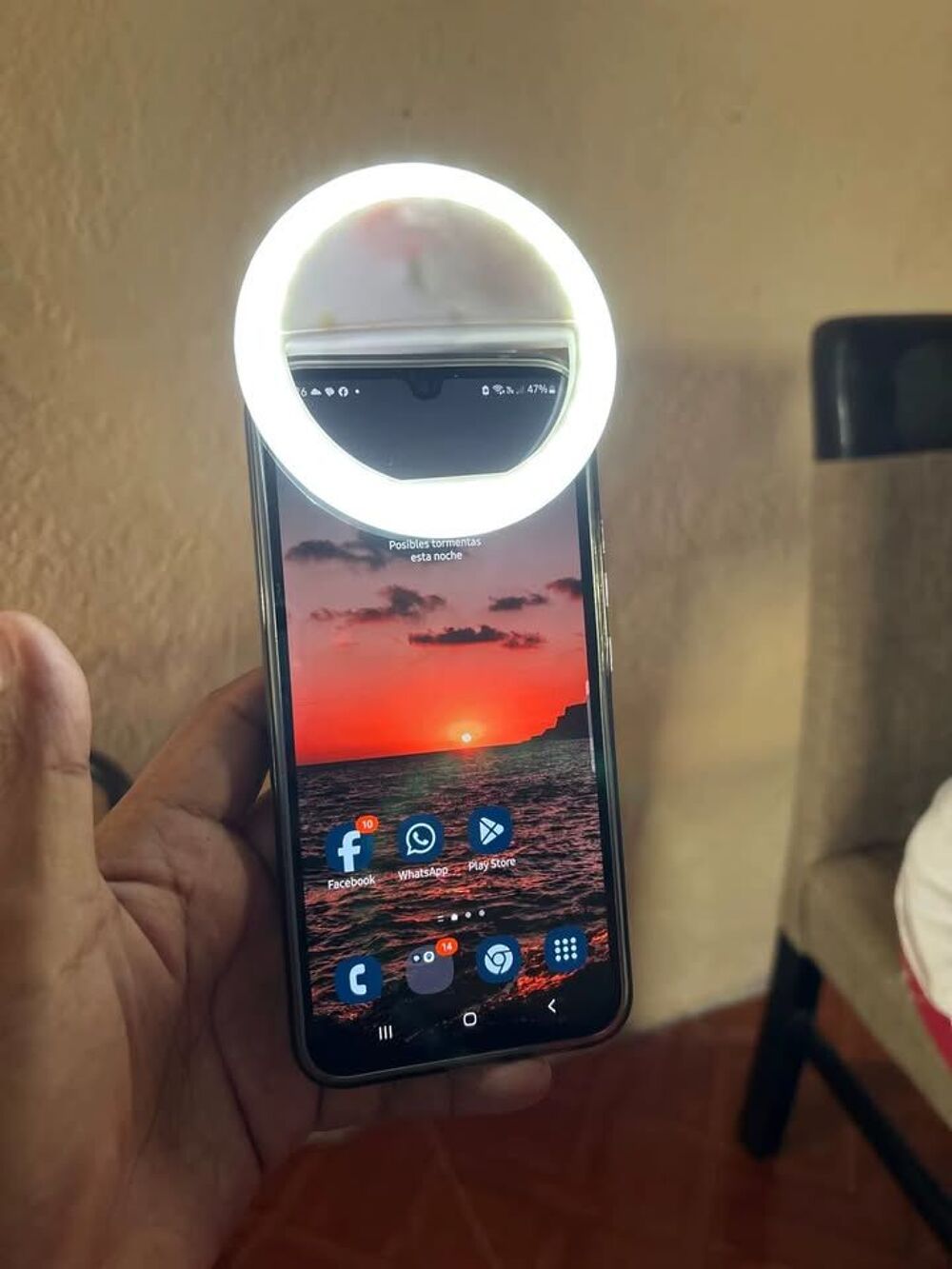Anneau lumineux LED pour Selfie et Vid&eacute;os 
Téléphones et tablettes