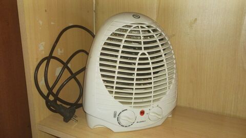 CHAUFFAGE D'APPOINT ÉLECTRIQUE  SOUFFLANT à 12€ Servas (01)