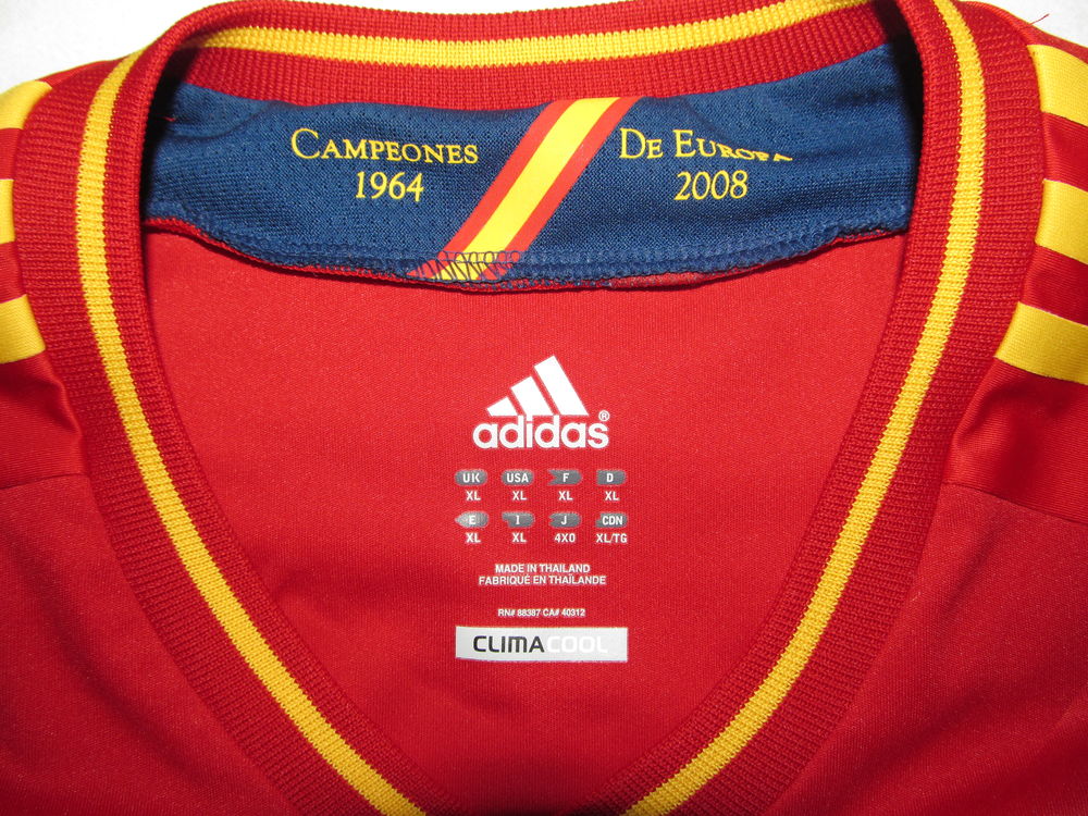 Maillot adidas Espagne techfit 2012 V�tements