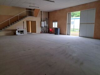  Atelier à louer 5 pièces 280 m²