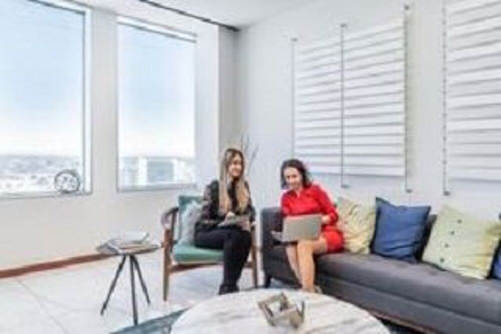   Accès tout compris aux [bureaux/espaces de coworking/salons d'affaires/etc.] à Reims, Clairmarais 