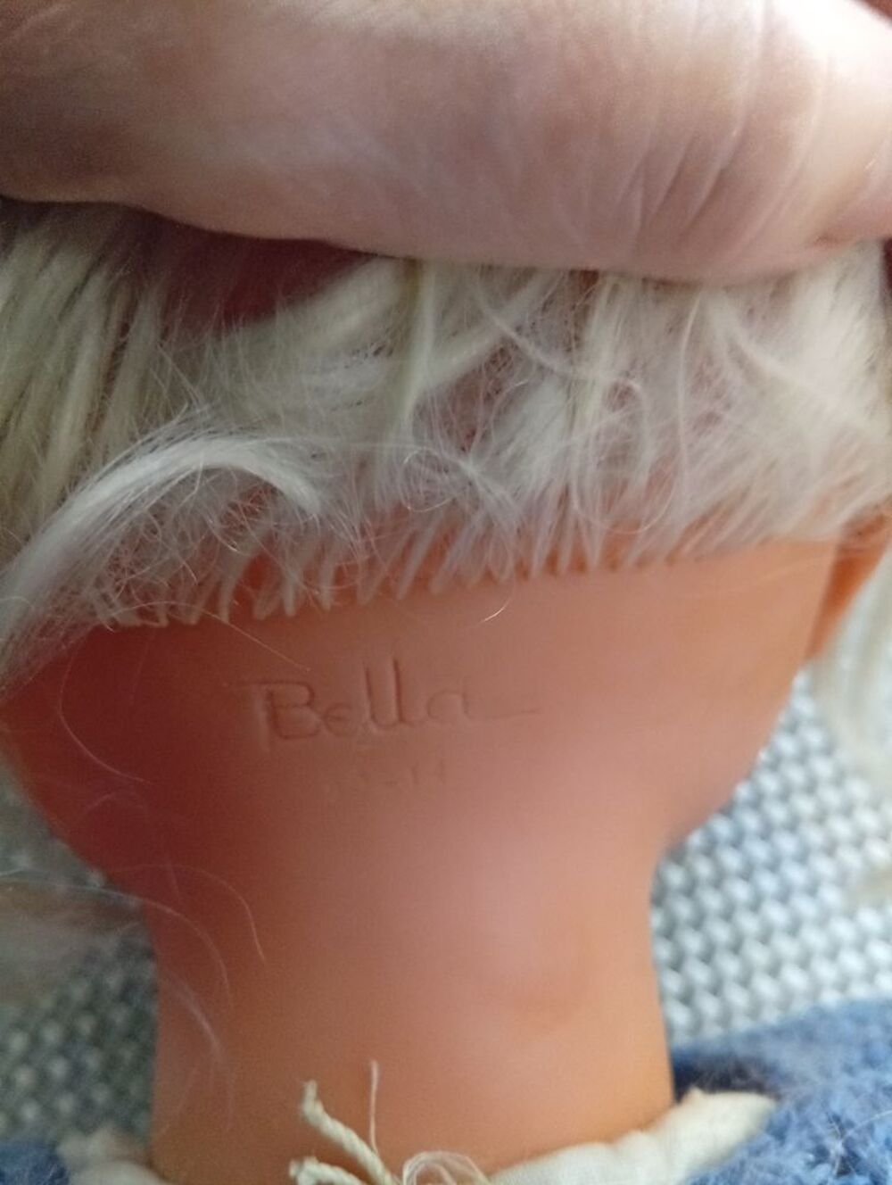 Lot de 5 poup&eacute;es Bella 