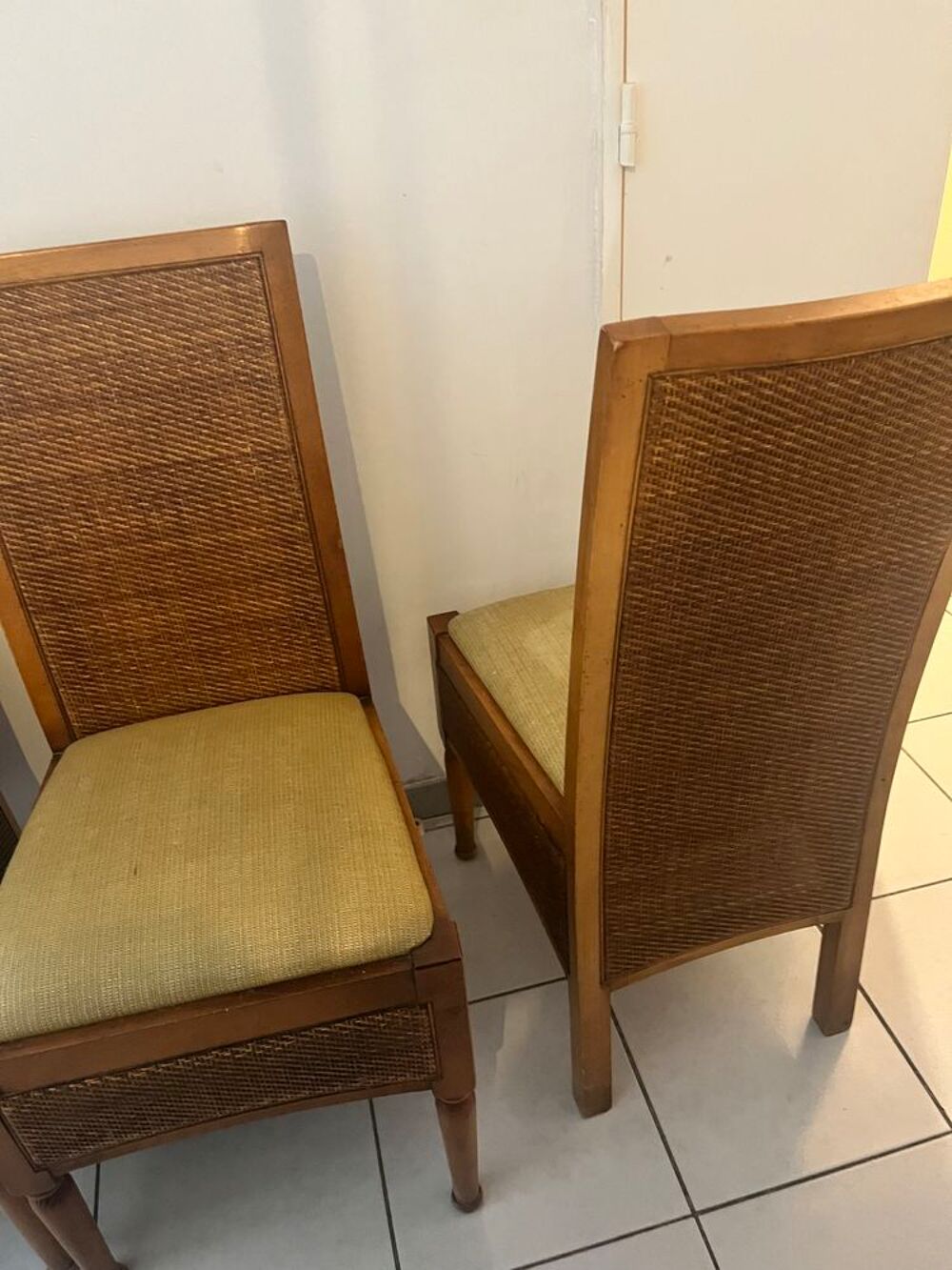 Salle &agrave; manger compl&egrave;te Meubles