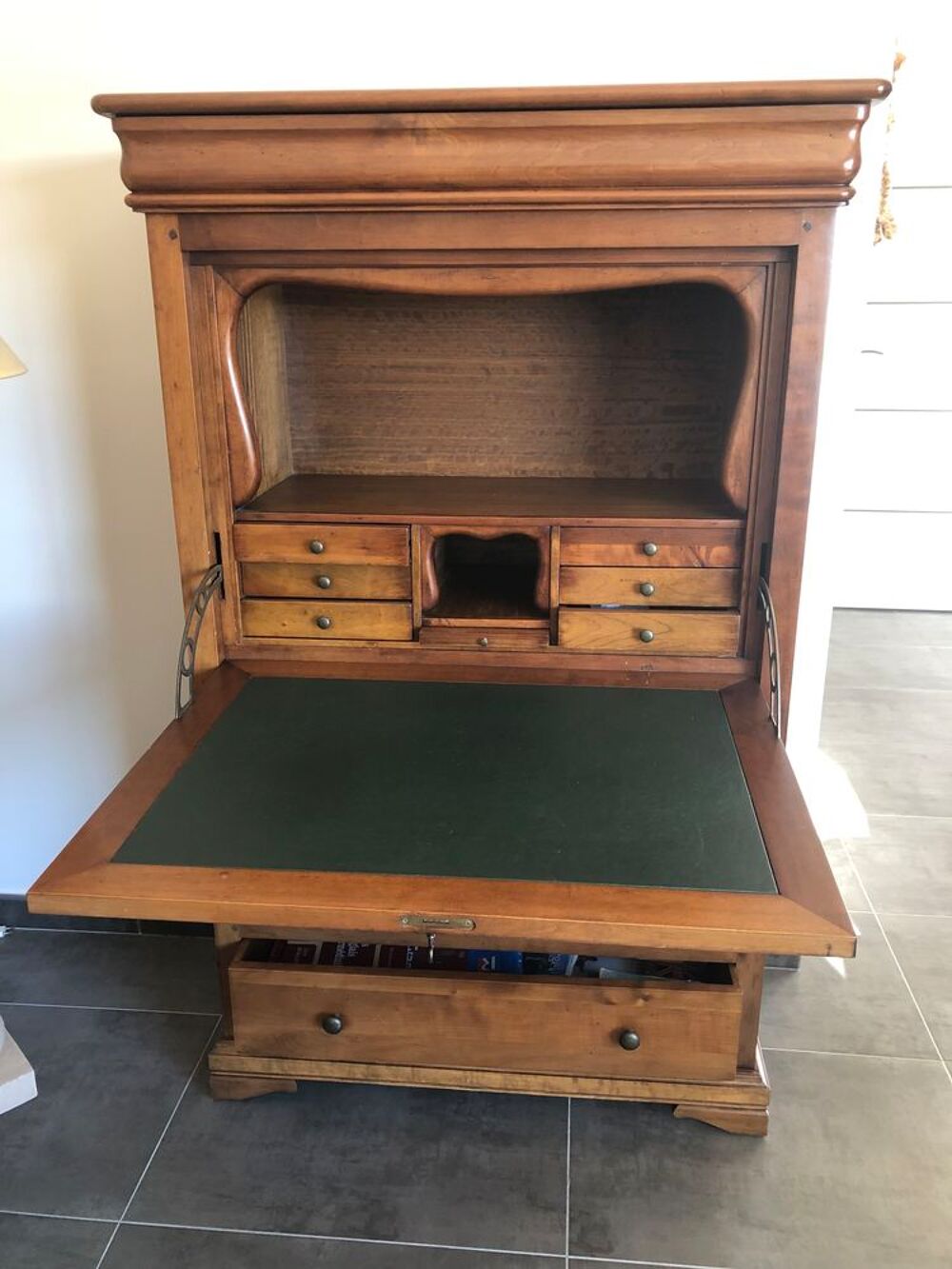 Secr&eacute;taire de Style Louis Philippe Meubles