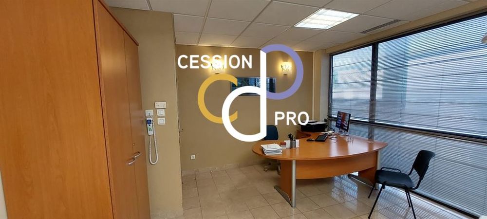   BUREAUX MEDICAUX DE QUALITE EN REZ-DE-CHAUSSEE D'ENVIRON 80 M² A CEDER SUR JEAN JAURES A NIMES Nimes