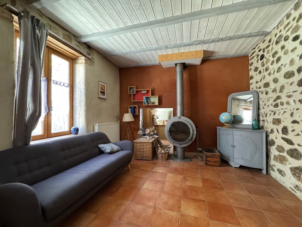 Vente Maison Maison avec dépendances et terrain au cœur de CORNAS Cornas