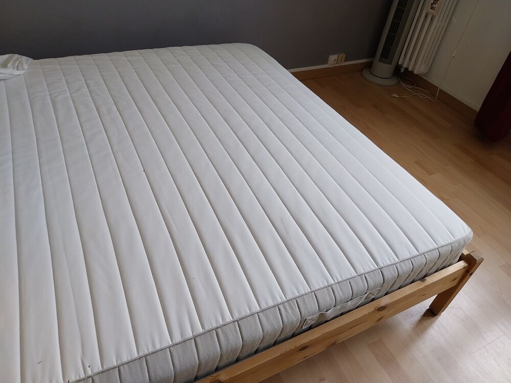 Matelas &agrave; ressorts ferme, IKEA / excellent &eacute;tat Meubles