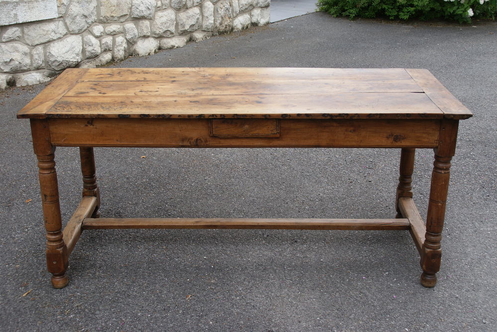 Table de salle &agrave; manger Meubles