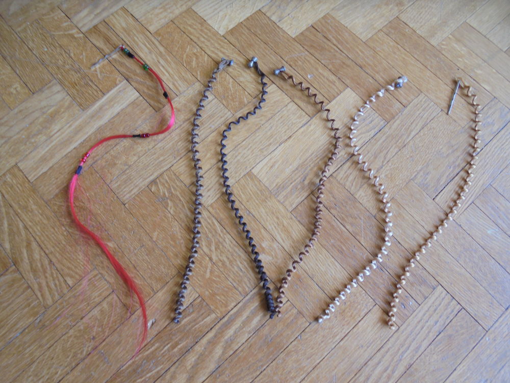 Ensemble cheveux et ongles (25) Bijoux et montres