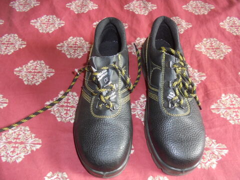 paires de chaussures de securite femme taille 38 neuves 20 Colombes (92)