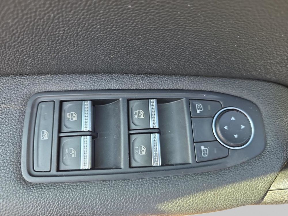 Captur TCe 140 EDC - 21 Business 2022 occasion 38140 Rives
