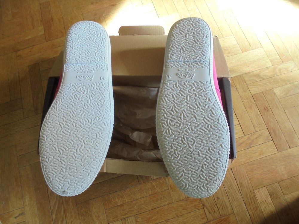Baskets fuchsia Victoria Chaussures
