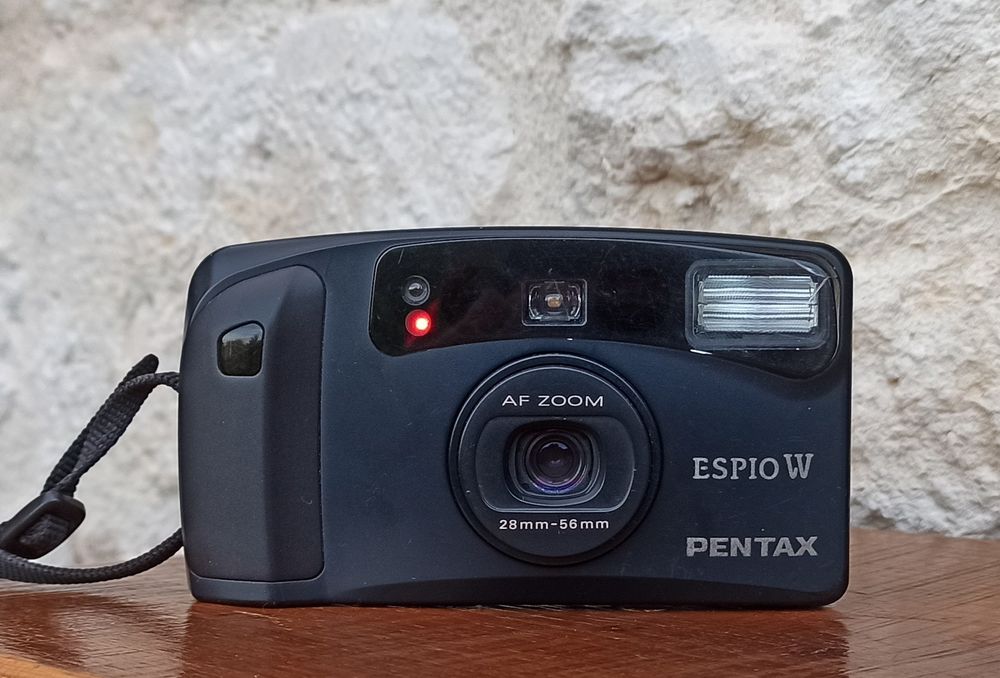 Ancien appareil photo argentique Pentax Espio W Photos/Video/TV