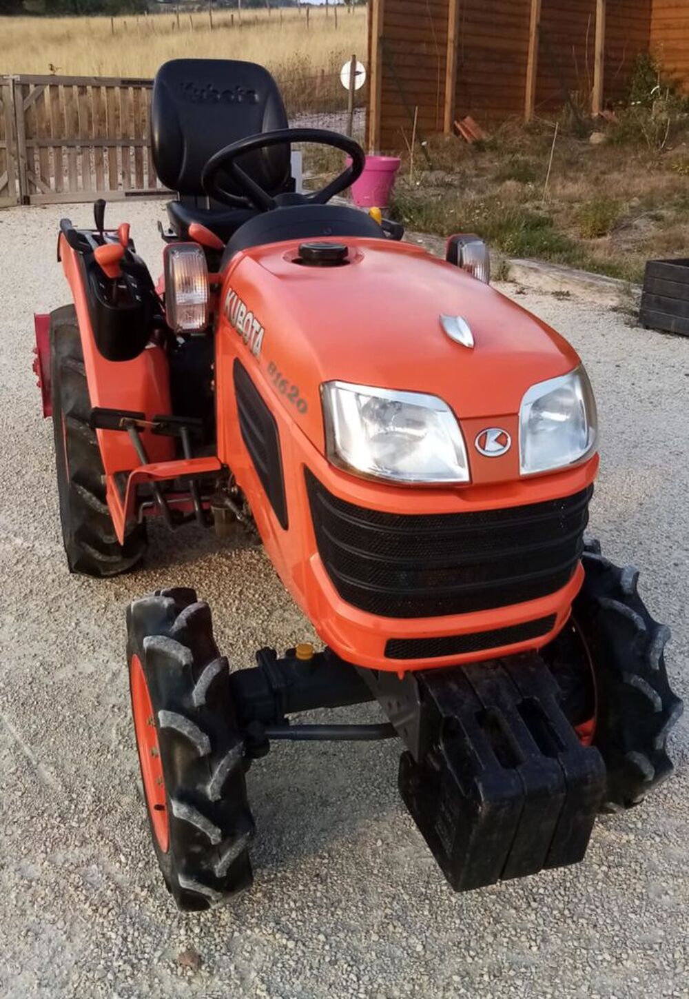 MICRO TRACTEUR KUBOTA B1620 4x4 Jardin