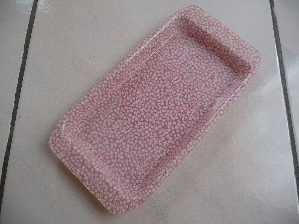 Plateau rectangulaire petit format plastique rose et blanc Décoration