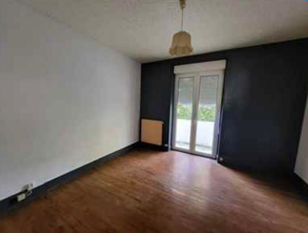Location Appartement F5 libre situé à Morre 25660
840euros Morre