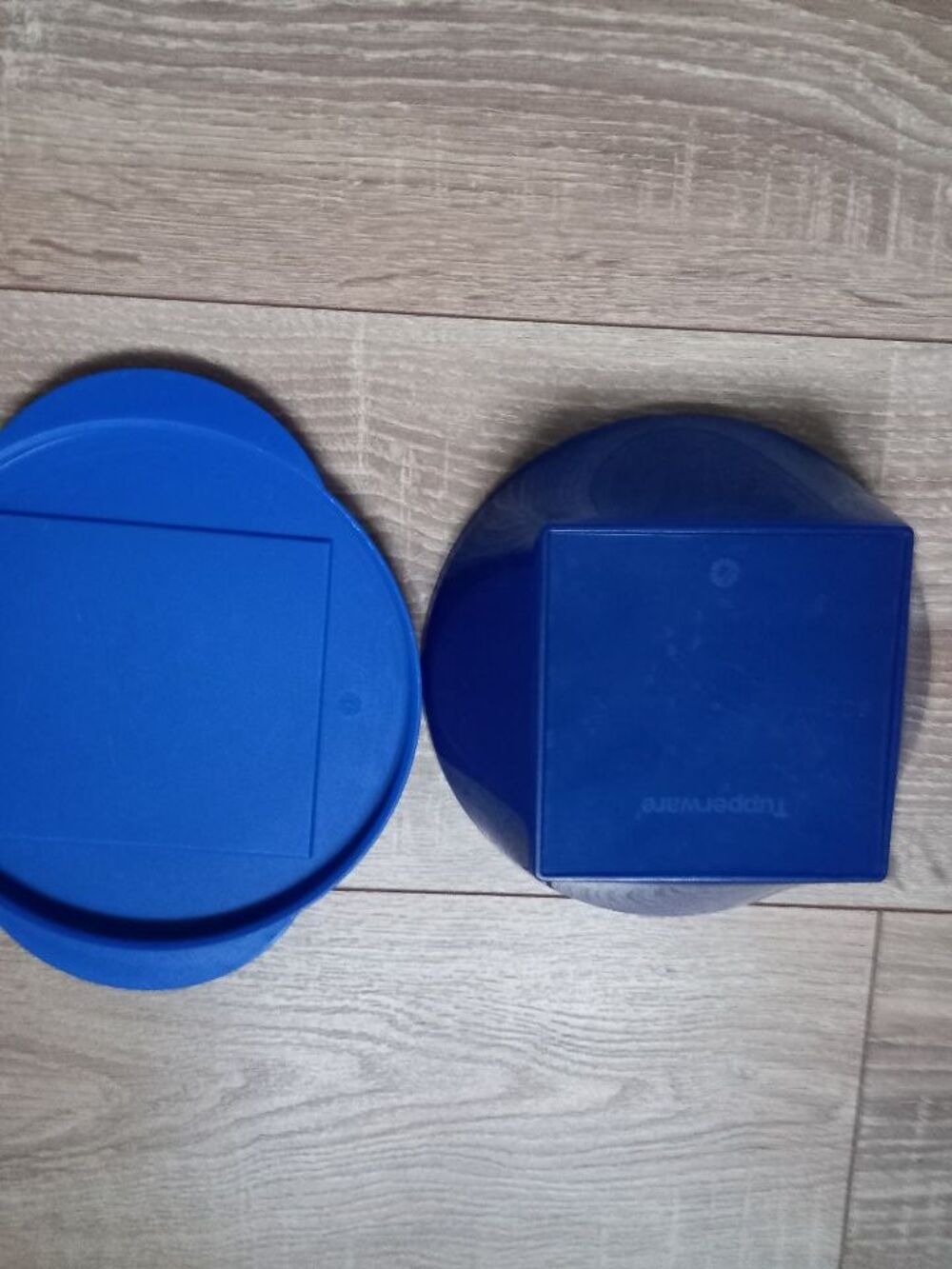 Boite Tupperware bleu 600 ml Décoration