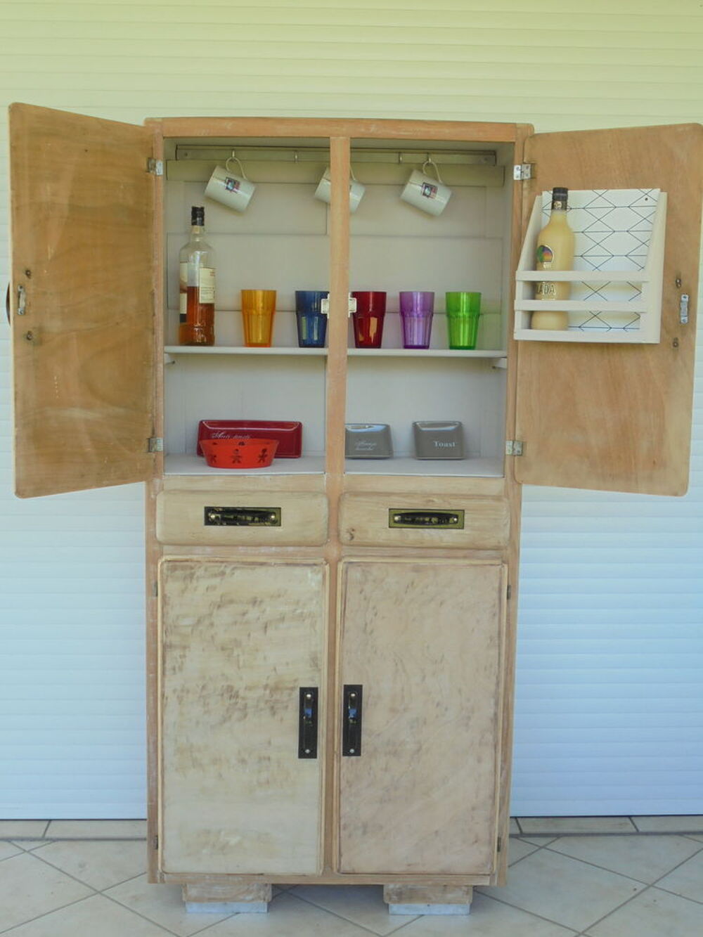 Ancien meuble de cuisine relook&eacute;,buffet vintage Meubles