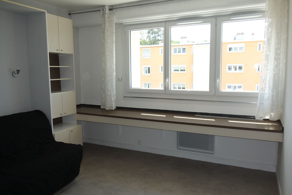 Location Appartement Studio - 6 rue du Gl Frère Vandoeuvre + place dans  garage Vandœuvre-lès-nancy