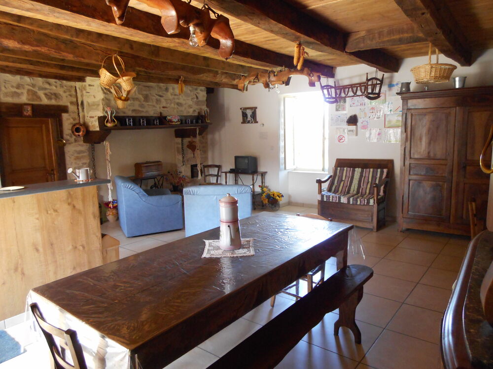   meublée dans ancien corps de ferme Midi-Pyrénées, Vaureilles (12220)