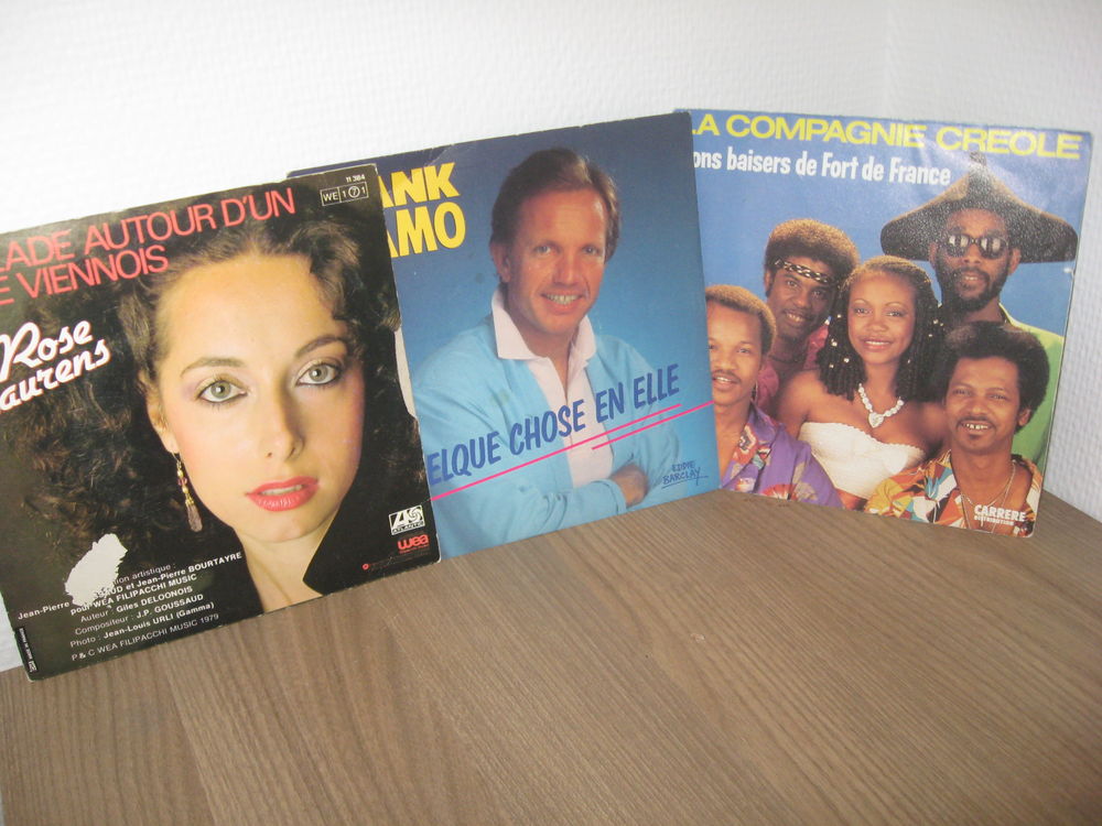 Vinyles 45 tours
Divers CD et vinyles
