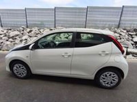 Aygo 1.0 VVT-i x-play 2021 occasion 80000 Amiens
