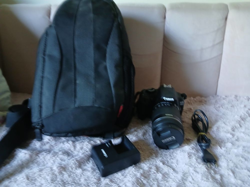 ? Canon EOS 1200D + objectif 18-135mm Photos/Video/TV