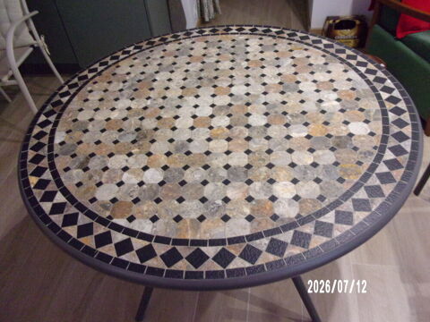 table ronde 100 Castelsarrasin (82)